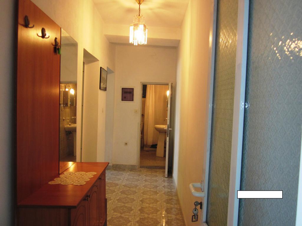 Guest House And Tavern Leo Sarandë Eksteriør billede